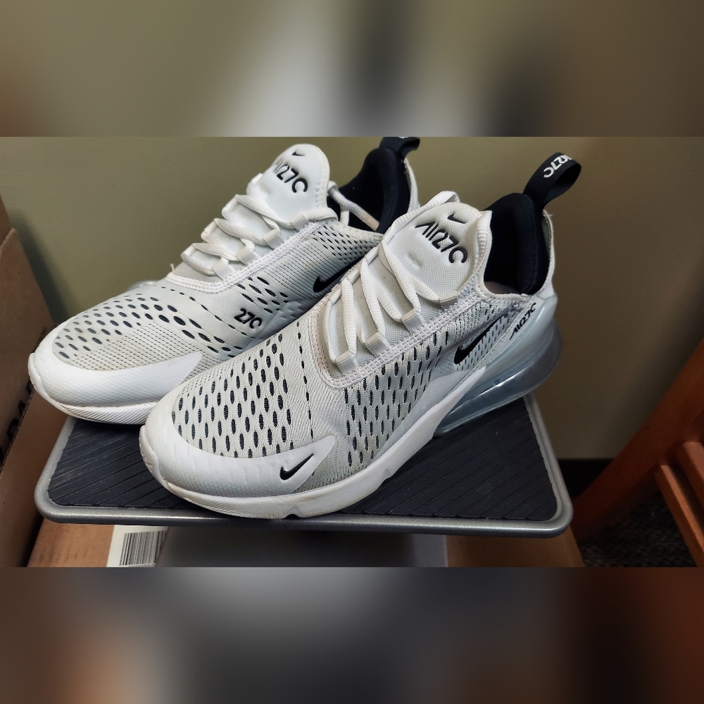 Nike Air Max 270